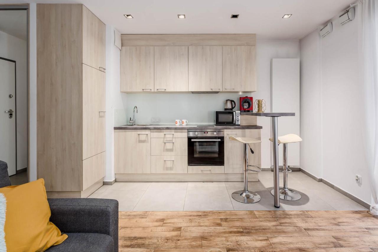 Chill Apartments Wola Center 华沙 外观 照片